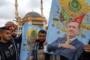 Erdogan acaricia otra reelección en Turquía tras el balotaje presidencial 