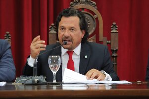 El gobernador Sáenz dijo que no habrá más mejoras salariales   