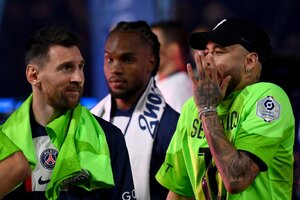 Emotiva despedida de Neymar a Messi: "Hermano, no salió como pensábamos" (Fuente: AFP)