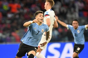 El joven delantero uruguayo festeja su gol ante Estados Unidos (Fuente: Télam)