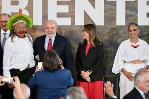Lula anunció dos planes para reactivar el consumo popular (Fuente: AFP)