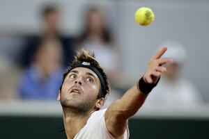 Roland Garros: Tomás Etcheverry busca las semifinales ante Zverev (Fuente: AFP)