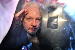 La justicia británica rechazó la apelación de Assange contra su extradición a EE.UU. (Fuente: AFP)