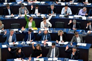 El Parlamento Europeo aprueba una ley para regular el uso de la Inteligencia Artificial 