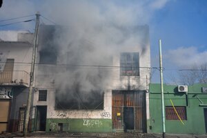 Controlan el incendio de un depósito de artículos de limpieza (Fuente: Télam)