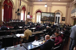 Senadores kollas piden más diálogo sobre la explotación del litio 
