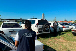 La Aduana secuestró autos de lujo que intentaban ser pasados de contrabando a Paraguay (Fuente: DGA-Afip)