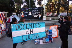 Docentes de Salta no abandonan sus reclamos (Fuente: Analía Brizuela)