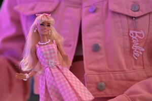 La película de Barbie tiñe de rosa los cines de Argentina (Fuente: AFP)