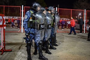 Independiente se disculpó por "la injustificada represión policial" tras el clásico con Boca (Fuente: Locoxelrojo)