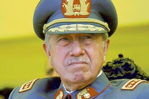 Negacionismo: cuatro de cada diez chilenos no creen que Pinochet fue un dicatador