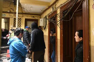 Diez familias resisten ser desalojadas por alguien que se dice dueño de un hotel familiar en Recoleta   (Fuente: Télam)