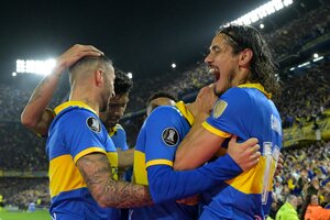 Edinson Cavani: "Pasamos de ronda y estoy feliz por eso"