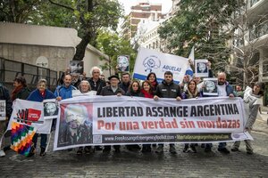 Reclamo por la libertad de Assange en la embajada británica (Fuente: Solange Avena)