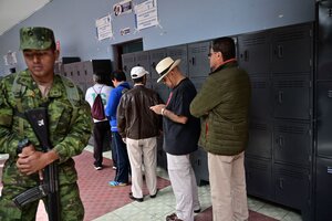 Ecuador vota bajo un fuerte operativo de seguridad  (Fuente: AFP)