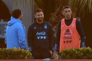 Selección Argentina: Messi se entrenó muy liviano pero igual se llevó todas las miradas  (Fuente: Télam)