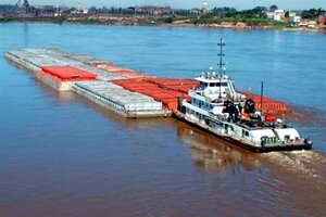 La justicia retuvo a una barcaza paraguaya