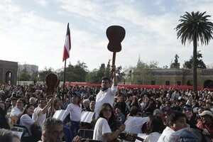 Masivo homenaje a Víctor Jara a 50 años de su asesinato (Fuente: EFE)