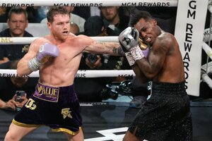 Boxeo: Canelo Alvarez y una victoria sin riesgos ante Jermell Charlo en Las Vegas (Fuente: AFP)