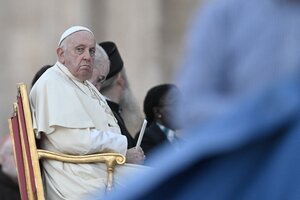 Cardenales conservadores presionan, Francisco responde (Fuente: AFP)