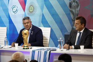 Mundial 2023: Sergio Massa y el "Chiqui" Tapia anunciaron los partidos inaugurales en Argentina, Uruguay y Paraguay (Fuente: AFP)