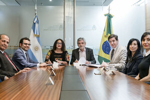 Ciencia: acuerdo con Brasil en energía atómica y desarrollo tecnológico