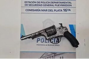 Susto en un colegio de Mar del Plata: un alumno llevó un revólver y lo exhibió ante sus compañeros (Fuente: NA)