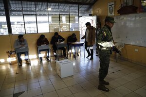 Ecuador vota arrinconado en una espiral de violencia (Fuente: EFE)