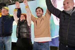 Gobernadores de Juntos por el Cambio toman distancia del pacto Macri-Milei
