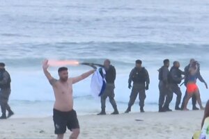 La policía de Río de Janeiro reprimió a los hinchas de Boca en la playa de Copacabana