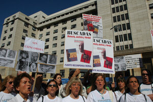 La foto que muestra a Victoria Villarruel marchando por la libertad de los genocidas (Fuente: Enrique García Medina)