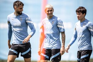 Uruguay llega a Buenos Aires con Suárez pero sin Cavani (Fuente: Prensa AUF)