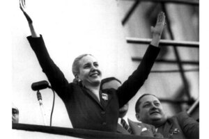 Se publica la biografía de Eva Perón escrita por Libertad Demitrópulos