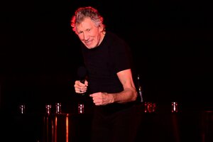 Una fiscal porteña quiere decidir qué puede decir y qué ropa puede usar Roger Waters en sus shows