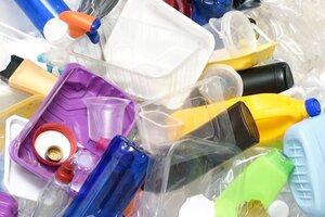 Canadá prohíbe bolsas, cubiertos y todos los plásticos de un solo uso en restaurantes