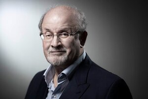 El nuevo libro de <em class="highlight">Salman</em> <em class="highlight">Rushdie</em> podría demorar el juicio contra el hombre que intentó matarlo