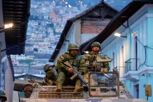 Ecuador se abre a la intervención militar de Estados Unidos (Fuente: NA)