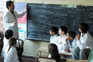 Aumento a estatales en Buenos Aires: cómo quedan los sueldos docentes por categoría  (Fuente: Télam)