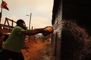 Incendios forestales en Chile: ascienden a 112 los muertos y hay 15 mil viviendas afectadas por las llamas (Fuente: AFP)
