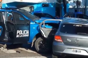 Diez heridos tras un choque entre un patrullero y un auto en Barracas (Fuente: NA)