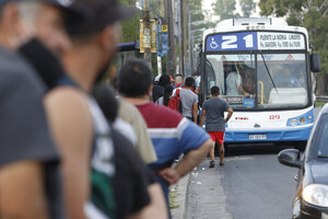 Nuevo aumento de transporte este martes: ¿cuánto costará el pasaje de colectivo en Buenos Aires? (Fuente: Leandro Teysseire)