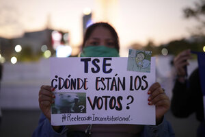 El Tribunal Electoral de El Salvador repetirá parte del escrutinio por irregularidades (Fuente: EFE)