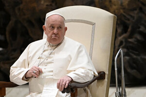 El Papa Francisco sobre los curas españoles que desearon su muerte: "Es gente triste" (Fuente: AFP)