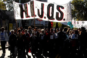 El testimonio de la militante de H.I.J.O.S. atacada: "El gobierno habilita el terror y la crueldad"