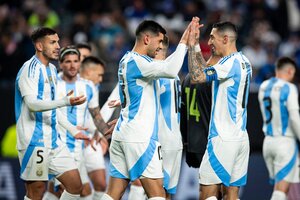 A la Selección Argentina le alcanzó con poco para vencer a El Salvador  (Fuente: AFP)