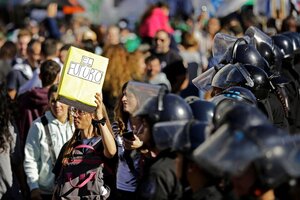 Masiva marcha universitaria: Congreso y la Plaza de Mayo colmados ¿cómo sigue la movilización? (Fuente: EFE)