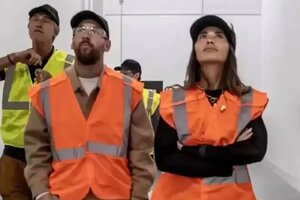 Messi y Antonela, vestidos de operarios en el Día del Trabajador