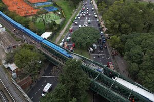 "Creí que el tren se caía del puente", aseguró un pasajero del tren San Martín