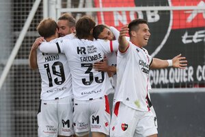 Newell's Old Boys eliminó a Riestra con lo justo