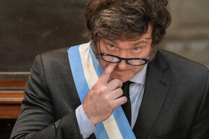 Un diputado español dijo que Milei "es poco confiable" y un "peligro para la economía argentina"